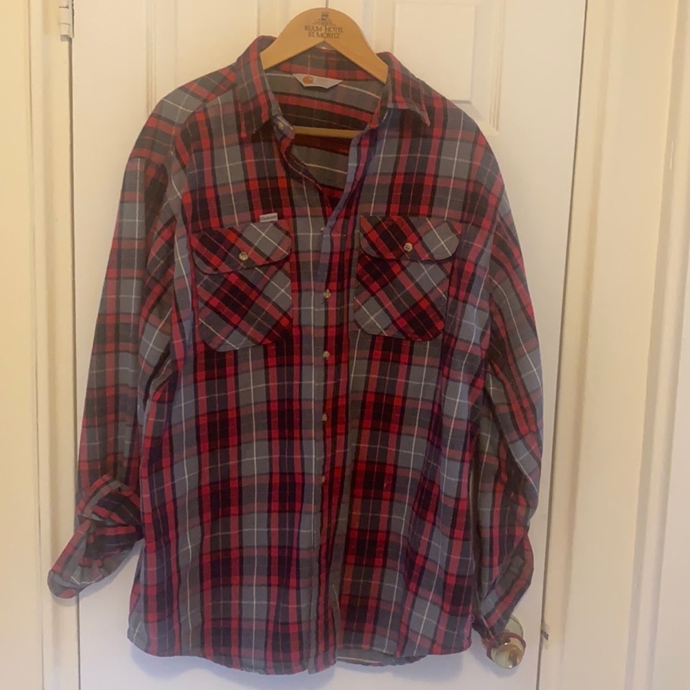 Carhartt shirt great condition. And thick food quality